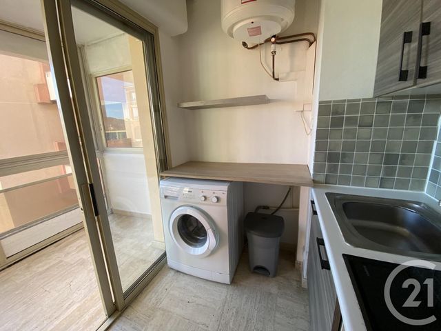 Appartement F1 à vendre - 1 pièce - 30.0 m2 - STE MAXIME - 83 - PROVENCE-ALPES-COTE-D-AZUR - Century 21 Donzica Immobilier