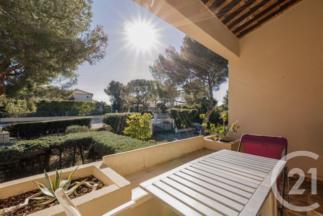 Appartement F2 à vendre - 2 pièces - 32.38 m2 - ST RAPHAEL - 83 - PROVENCE-ALPES-COTE-D-AZUR - Century 21 Donzica Immobilier