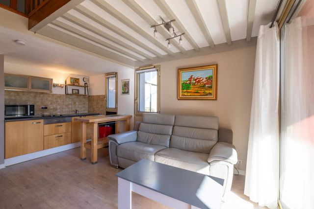 Appartement F2 à vendre - 2 pièces - 32.38 m2 - ST RAPHAEL - 83 - PROVENCE-ALPES-COTE-D-AZUR - Century 21 Donzica Immobilier