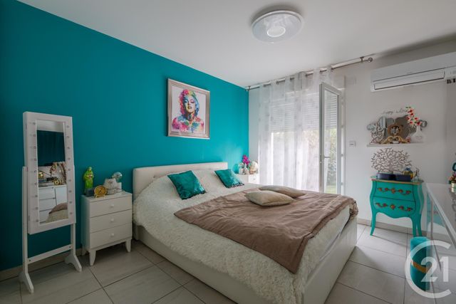 Appartement F2 à vendre - 2 pièces - 54.77 m2 - ST RAPHAEL - 83 - PROVENCE-ALPES-COTE-D-AZUR - Century 21 Donzica Immobilier