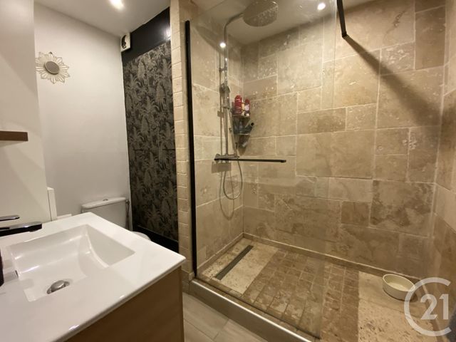 Appartement F2 à vendre - 2 pièces - 39.74 m2 - LE PLAN DE LA TOUR - 83 - PROVENCE-ALPES-COTE-D-AZUR - Century 21 Donzica Immobilier