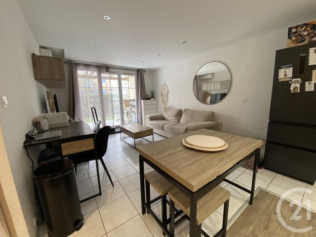 Appartement F2 à vendre - 2 pièces - 39.74 m2 - LE PLAN DE LA TOUR - 83 - PROVENCE-ALPES-COTE-D-AZUR - Century 21 Donzica Immobilier