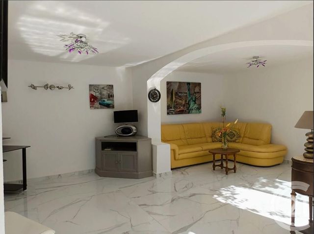 maison à vendre - 4 pièces - 131.0 m2 - STE MAXIME - 83 - PROVENCE-ALPES-COTE-D-AZUR - Century 21 Donzica Immobilier