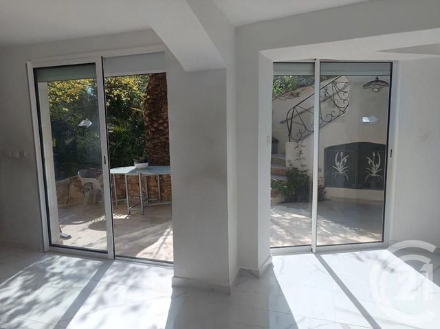 maison à vendre - 8 pièces - 237.0 m2 - STE MAXIME - 83 - PROVENCE-ALPES-COTE-D-AZUR - Century 21 Donzica Immobilier