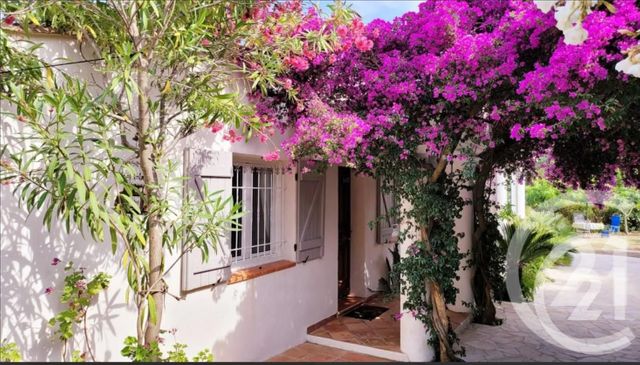 maison à vendre - 8 pièces - 237.0 m2 - STE MAXIME - 83 - PROVENCE-ALPES-COTE-D-AZUR - Century 21 Donzica Immobilier