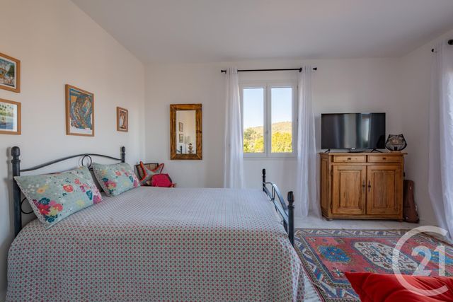 maison à vendre - 6 pièces - 220.0 m2 - ROQUEBRUNE SUR ARGENS - 83 - PROVENCE-ALPES-COTE-D-AZUR - Century 21 Donzica Immobilier