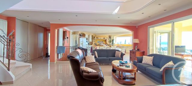 maison à vendre - 8 pièces - 330.0 m2 - ROQUEBRUNE SUR ARGENS - 83 - PROVENCE-ALPES-COTE-D-AZUR - Century 21 Donzica Immobilier