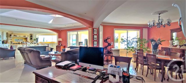 maison à vendre - 8 pièces - 330.0 m2 - ROQUEBRUNE SUR ARGENS - 83 - PROVENCE-ALPES-COTE-D-AZUR - Century 21 Donzica Immobilier