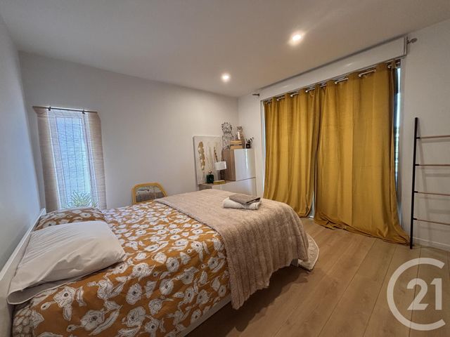 maison à vendre - 7 pièces - 190.0 m2 - LES ISSAMBRES - 83 - PROVENCE-ALPES-COTE-D-AZUR - Century 21 Donzica Immobilier