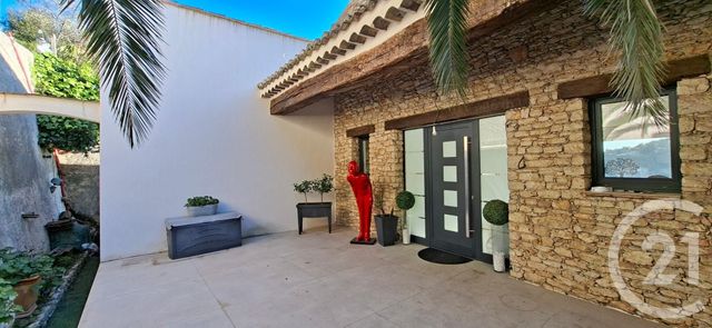 maison à vendre - 7 pièces - 190.0 m2 - LES ISSAMBRES - 83 - PROVENCE-ALPES-COTE-D-AZUR - Century 21 Donzica Immobilier