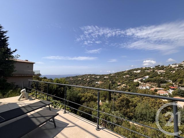 maison à vendre - 7 pièces - 190.0 m2 - LES ISSAMBRES - 83 - PROVENCE-ALPES-COTE-D-AZUR - Century 21 Donzica Immobilier