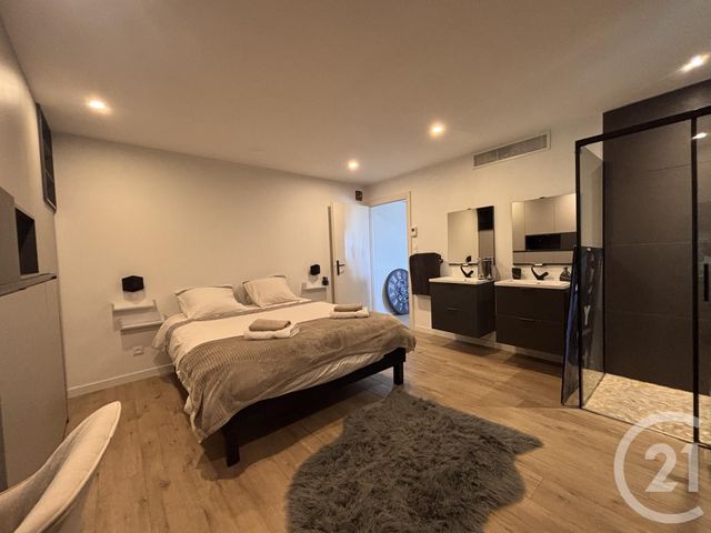 maison à vendre - 7 pièces - 190.0 m2 - LES ISSAMBRES - 83 - PROVENCE-ALPES-COTE-D-AZUR - Century 21 Donzica Immobilier
