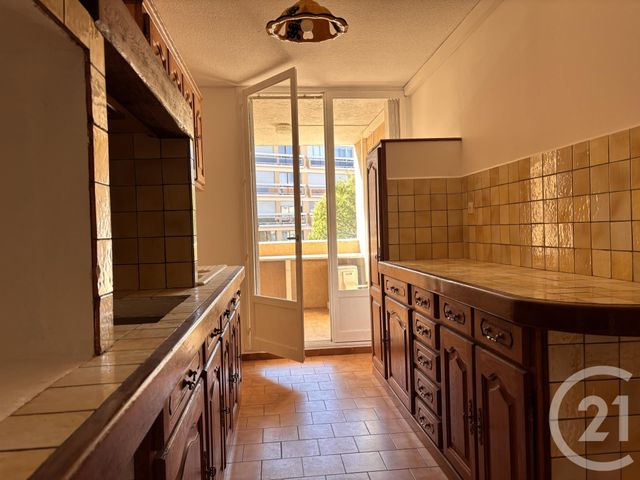 Appartement F3 à vendre - 3 pièces - 64.83 m2 - STE MAXIME - 83 - PROVENCE-ALPES-COTE-D-AZUR - Century 21 Donzica Immobilier