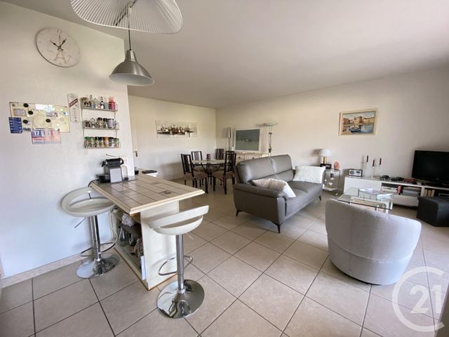 Appartement F3 à vendre - 3 pièces - 69.58 m2 - STE MAXIME - 83 - PROVENCE-ALPES-COTE-D-AZUR - Century 21 Donzica Immobilier