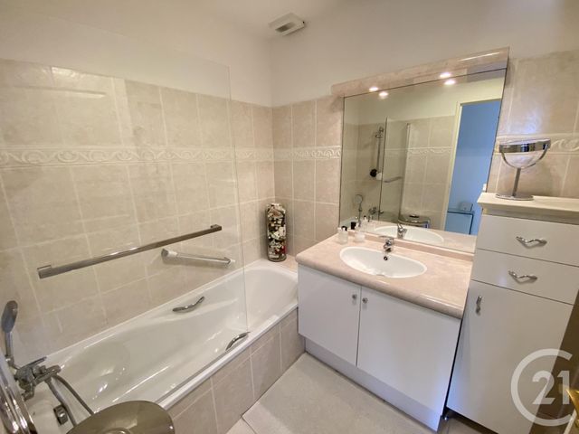 maison à vendre - 4 pièces - 101.0 m2 - STE MAXIME - 83 - PROVENCE-ALPES-COTE-D-AZUR - Century 21 Donzica Immobilier