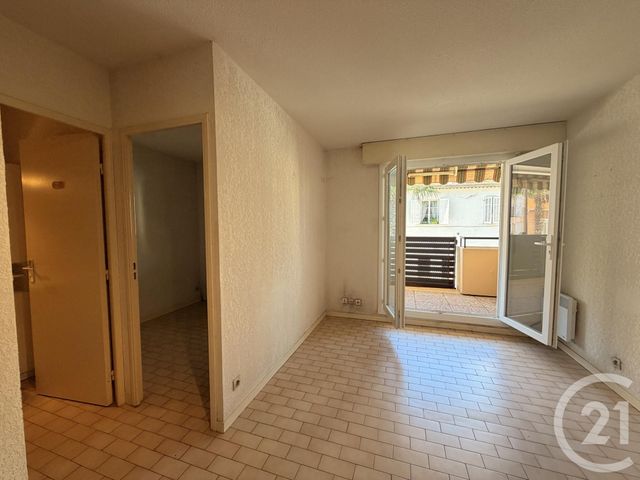 Appartement F2 à vendre - 2 pièces - 27.0 m2 - STE MAXIME - 83 - PROVENCE-ALPES-COTE-D-AZUR - Century 21 Donzica Immobilier