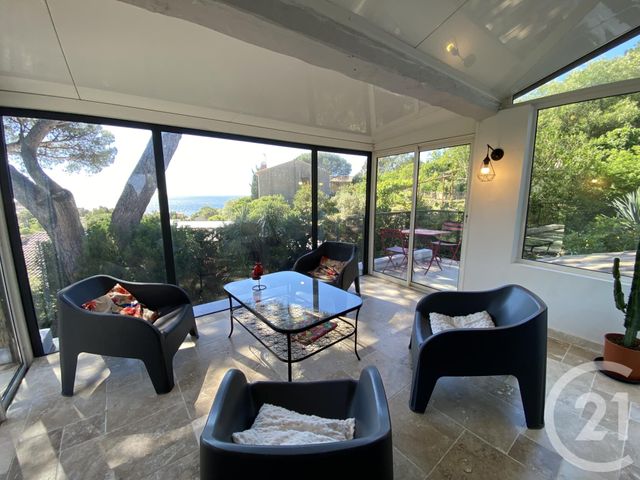 maison à vendre - 5 pièces - 183.0 m2 - LES ISSAMBRES - 83 - PROVENCE-ALPES-COTE-D-AZUR - Century 21 Donzica Immobilier